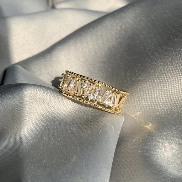 NWOT 18k gold plated ring - Picture 3 of 5